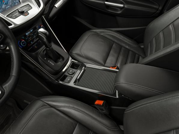 Ford Kuga II Рестайлинг с пробегом 2017 года, цена 1 680 000 рублей, 142915 км, внедорожник, Автокод Объявления
