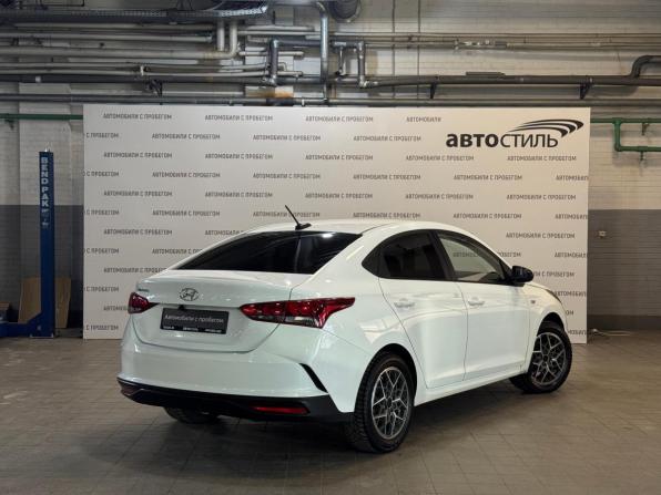 Hyundai Solaris II Рестайлинг с пробегом 2020 года, цена 1 019 000 рублей, 174600 км, седан, Автокод Объявления