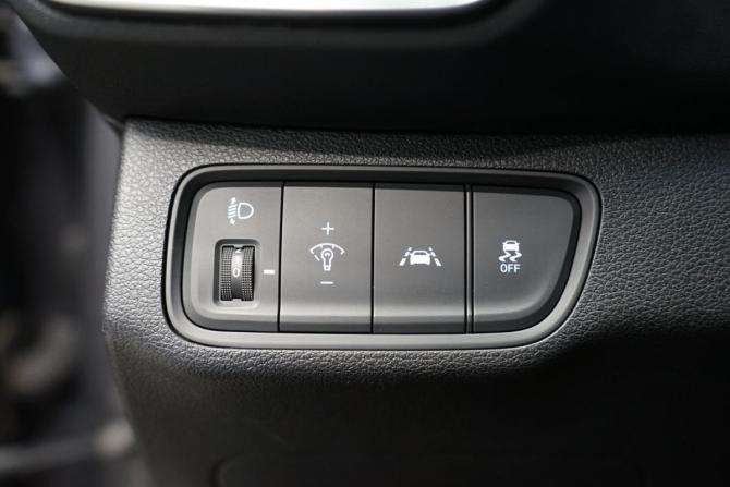 Hyundai Santa Fe IV с пробегом 2018 года, цена 2 899 000 рублей, 178100 км, внедорожник, Автокод Объявления