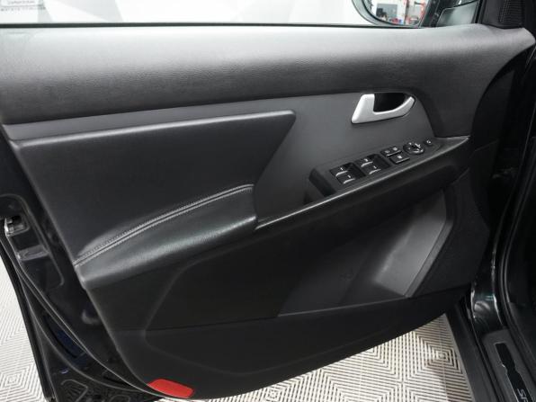 Kia Sportage III Рестайлинг с пробегом 2015 года, цена 1 330 000 рублей, 229350 км, внедорожник, Автокод Объявления