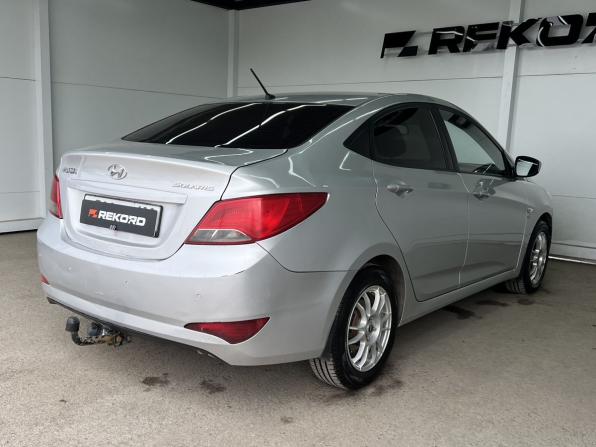 Hyundai Solaris I Рестайлинг с пробегом 2014 года, цена 849 000 рублей, 245887 км, седан, Автокод Объявления