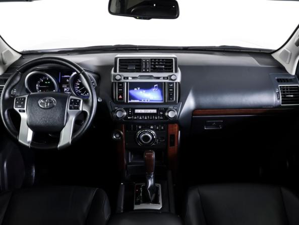 Toyota Land Cruiser Prado 150 Series Рестайлинг 1 с пробегом 2015 года, цена 3 296 000 рублей, 237797 км, внедорожник, Автокод Объявления