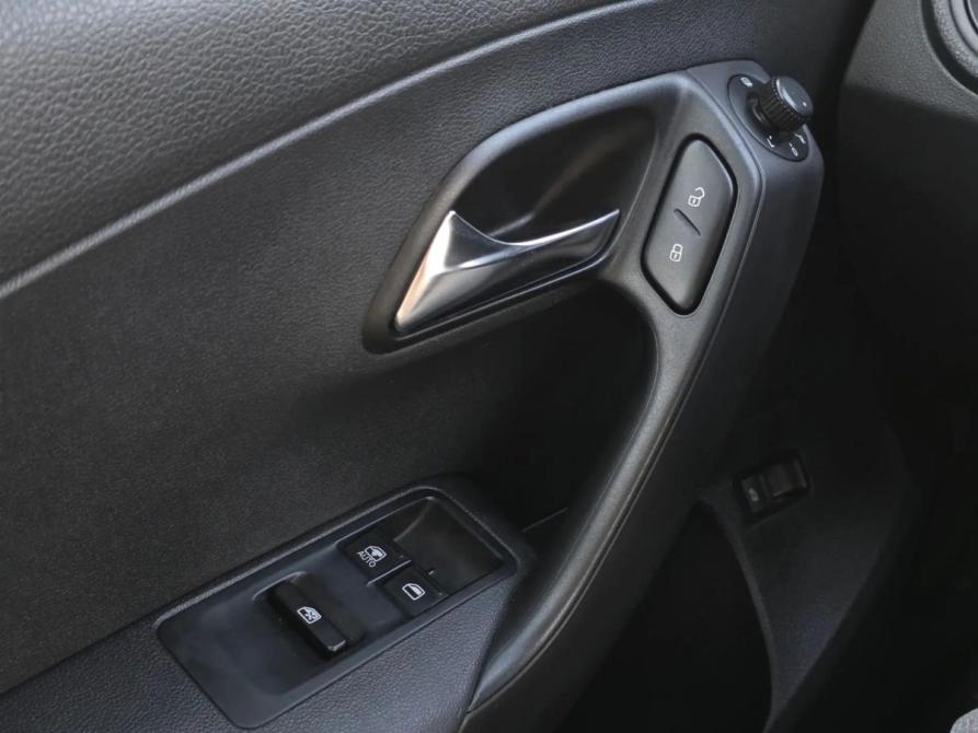 Volkswagen Polo V Санкт-Петербург  - изображение 14