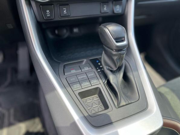 Toyota RAV4 V (XA50) с пробегом 2022 года, цена 3 000 000 рублей, 103000 км, внедорожник, Автокод Объявления