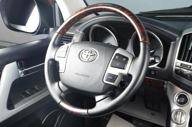 Toyota Land Cruiser 200 Series с пробегом 2012 года, цена 4 179 000 рублей, 160000 км, внедорожник, Автокод Объявления
