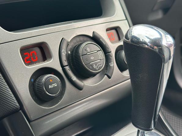 Peugeot 408 I с пробегом 2014 года, цена 590 000 рублей, 196588 км, седан, Автокод Объявления