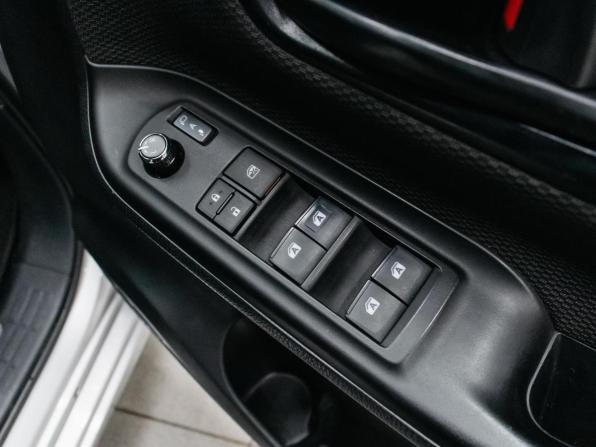 Toyota Noah III (R80) Рестайлинг с пробегом 2018 года, цена 2 490 000 рублей, 76949 км, минивэн, Автокод Объявления