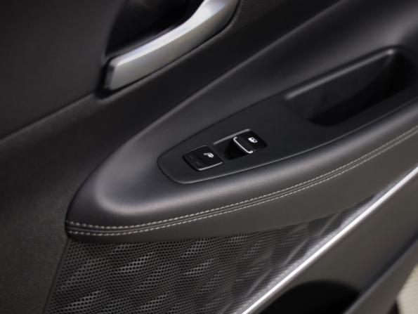 Hyundai Santa Fe IV с пробегом 2019 года, цена 2 619 000 рублей, 185663 км, внедорожник, Автокод Объявления