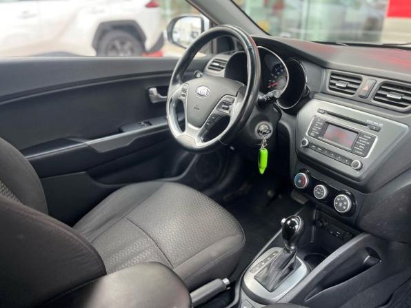 Kia Rio III Рестайлинг с пробегом 2015 года, цена 1 100 000 рублей, 139181 км, седан, Автокод Объявления