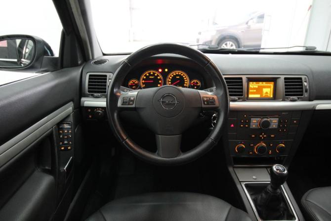 Opel Vectra C Рестайлинг с пробегом 2007 года, цена 560 000 рублей, 120500 км, седан, Автокод Объявления