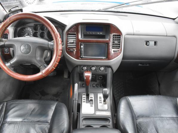 Mitsubishi Pajero III Рестайлинг с пробегом 2005 года, цена 700 000 рублей, 373357 км, внедорожник, Автокод Объявления