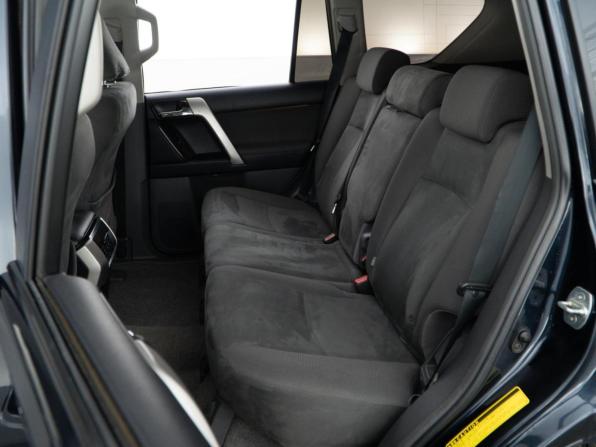 Toyota Land Cruiser Prado 150 Series с пробегом 2011 года, цена 2 245 077 рублей, 302862 км, внедорожник, Автокод Объявления