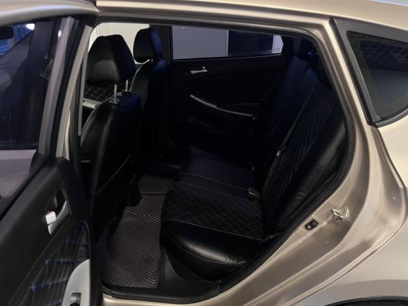 Hyundai Solaris I с пробегом 2011 года, цена 590 000 рублей, 240410 км, хэтчбек, Автокод Объявления