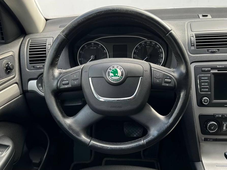 Skoda Octavia II (A5) Рестайлинг Москва  - изображение 12