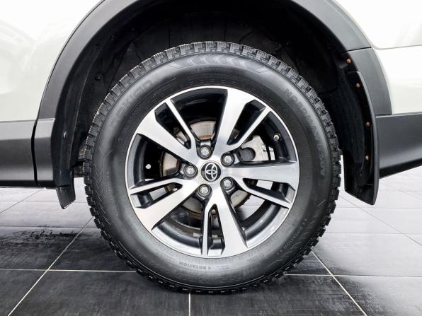 Toyota RAV4 IV (XA40) Рестайлинг с пробегом 2015 года, цена 2 218 000 рублей, 98732 км, внедорожник, Автокод Объявления