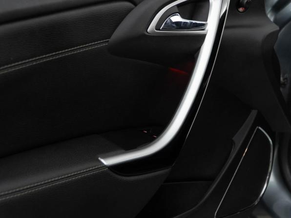 Opel Astra J Рестайлинг с пробегом 2012 года, цена 1 063 444 рубля, 98081 км, хэтчбек, Автокод Объявления