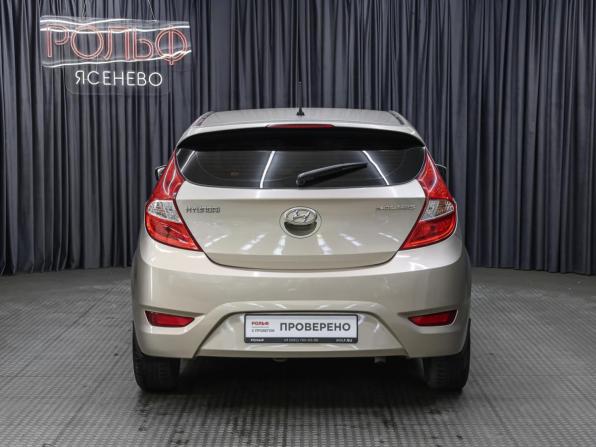 Hyundai Solaris I с пробегом 2013 года, цена 698 000 рублей, 180000 км, хэтчбек, Автокод Объявления
