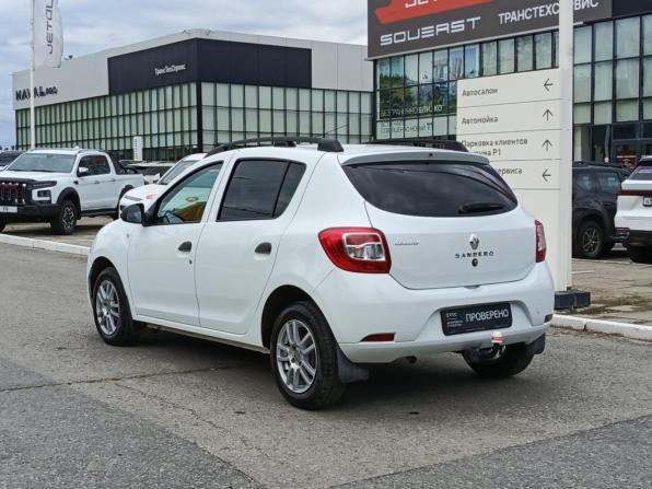 Renault Sandero II с пробегом 2017 года, цена 866 000 рублей, 115950 км, хэтчбек, Автокод Объявления