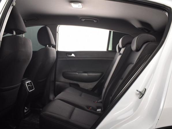 Kia Sportage IV Рестайлинг с пробегом 2018 года, цена 2 099 999 рублей, 106476 км, внедорожник, Автокод Объявления