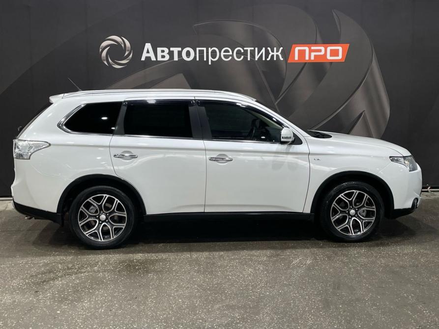 Mitsubishi Outlander III Рестайлинг Пермь  - изображение 4