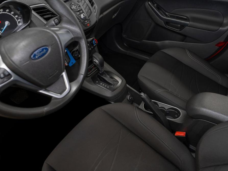 Ford Fiesta Mk6 Рестайлинг Москва  - изображение 14