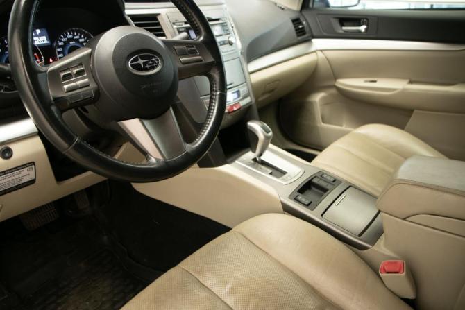 Subaru Legacy V с пробегом 2011 года, цена 1 150 000 рублей, 257712 км, седан, Автокод Объявления