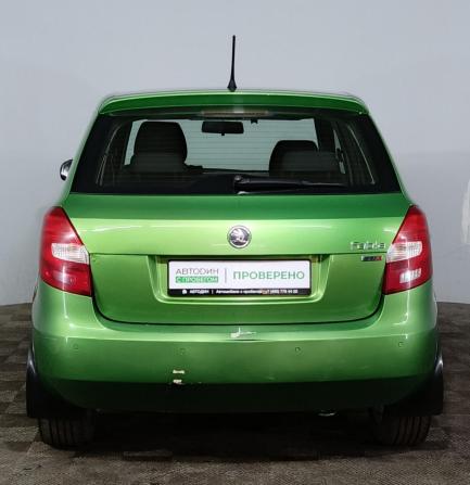 Skoda Fabia II Рестайлинг с пробегом 2011 года, цена 449 000 рублей, 242000 км, хэтчбек, Автокод Объявления