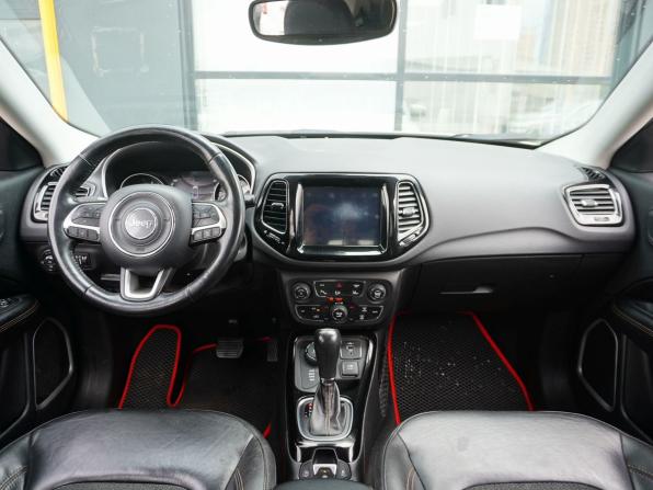 Jeep Compass II с пробегом 2018 года, цена 1 830 000 рублей, 135090 км, внедорожник, Автокод Объявления