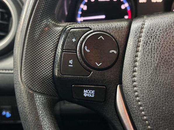 Toyota RAV4 IV (XA40) Рестайлинг с пробегом 2017 года, цена 2 340 000 рублей, 106872 км, внедорожник, Автокод Объявления
