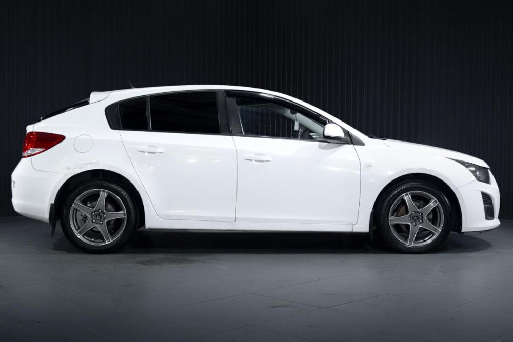 Chevrolet Cruze I Рестайлинг Тюмень  - изображение 9