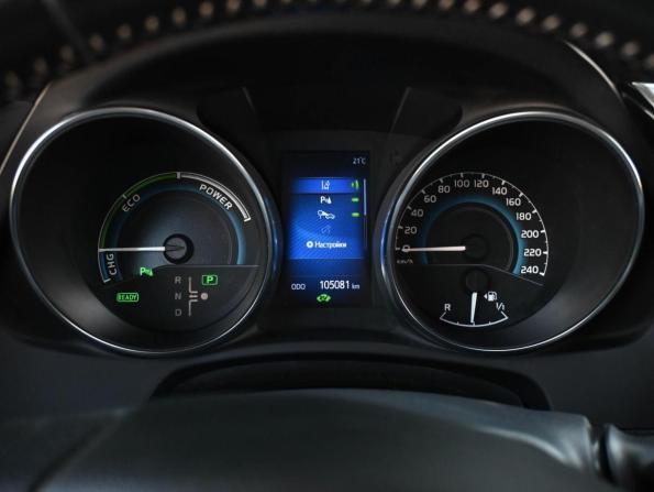 Toyota Auris II Рестайлинг с пробегом 2018 года, цена 1 789 000 рублей, 105080 км, хэтчбек, Автокод Объявления