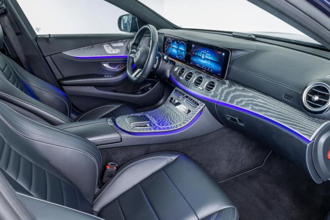 Mercedes-Benz E-Класс V (W213 S213 C238) Рестайлинг с пробегом 2021 года, цена 5 600 000 рублей, 64342 км, седан, Автокод Объявления