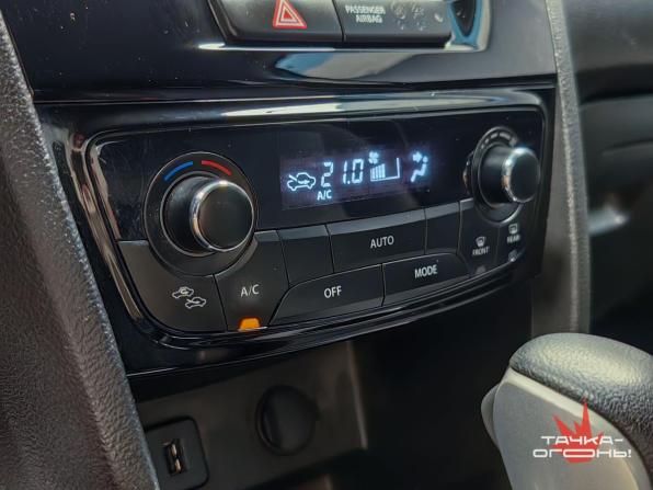 Suzuki Vitara II с пробегом 2018 года, цена 1 398 000 рублей, 200000 км, внедорожник, Автокод Объявления