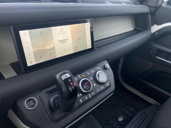 Land Rover Defender II с пробегом 2020 года, цена 4 017 000 рублей, 124747 км, внедорожник, Автокод Объявления