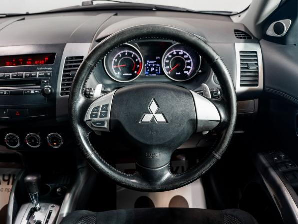 Mitsubishi Outlander II Рестайлинг с пробегом 2010 года, цена 1 240 000 рублей, 214244 км, внедорожник, Автокод Объявления