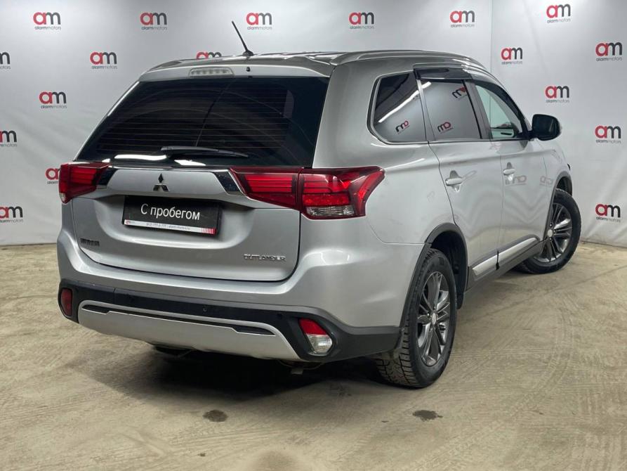 Mitsubishi Outlander III Рестайлинг 2 Санкт-Петербург  - изображение 4