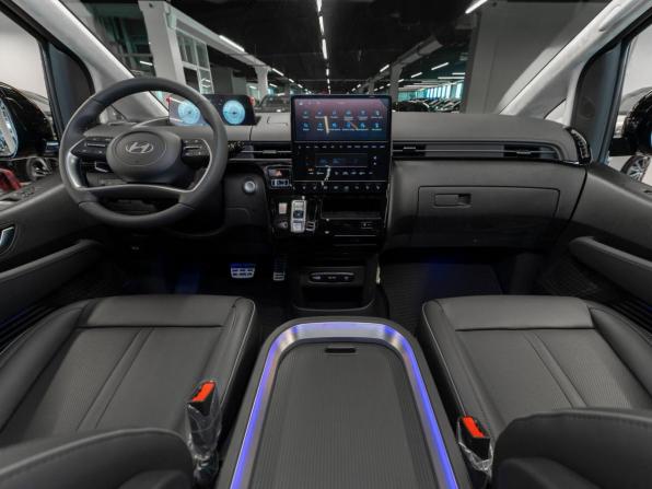 Hyundai Staria I с пробегом 2026 года, цена 9 900 000 рублей, 14 км, минивэн, Автокод Объявления