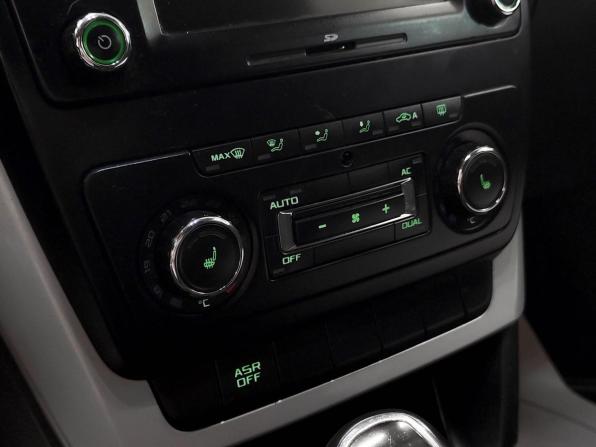 Skoda Yeti I с пробегом 2012 года, цена 450 000 рублей, 217783 км, внедорожник, Автокод Объявления