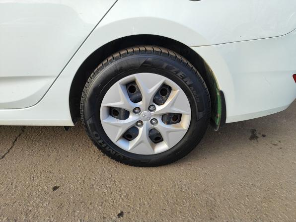 Hyundai Solaris I Рестайлинг с пробегом 2014 года, цена 829 000 рублей, 123443 км, седан, Автокод Объявления