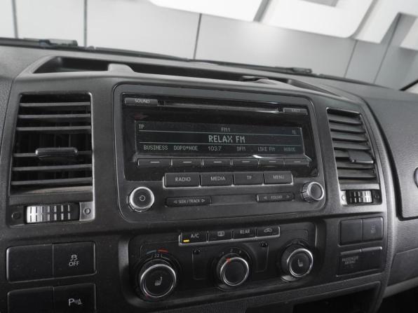 Volkswagen Caravelle T5 Рестайлинг с пробегом 2013 года, цена 1 999 000 рублей, 162879 км, минивэн, Автокод Объявления