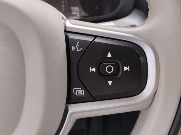 Volvo XC60 II с пробегом 2018 года, цена 3 140 000 рублей, 89898 км, внедорожник, Автокод Объявления
