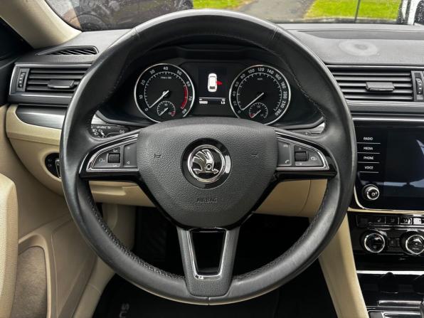 Skoda Superb III с пробегом 2017 года, цена 2 098 000 рублей, 99000 км, универсал, Автокод Объявления