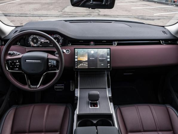 Land Rover Range Rover Evoque II Рестайлинг с пробегом 2024 года, цена 5 237 000 рублей, 1476 км, внедорожник, Автокод Объявления