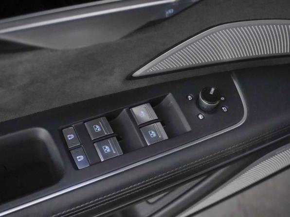 Audi A8 IV (D5) с пробегом 2018 года, цена 4 399 547 рублей, 125475 км, седан, Автокод Объявления