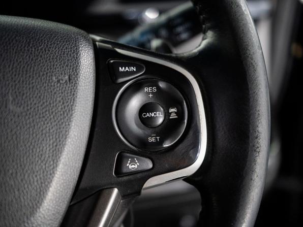 Honda Stepwgn V с пробегом 2015 года, цена 1 800 000 рублей, 99448 км, минивэн, Автокод Объявления