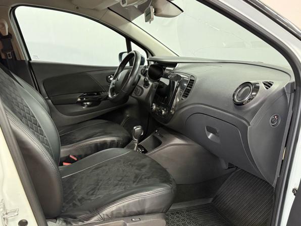 Renault Kaptur I с пробегом 2016 года, цена 1 250 000 рублей, 122200 км, внедорожник, Автокод Объявления