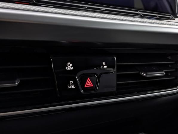 Volkswagen Tavendor I с пробегом 2024 года, цена 5 585 000 рублей, 22677 км, внедорожник, Автокод Объявления