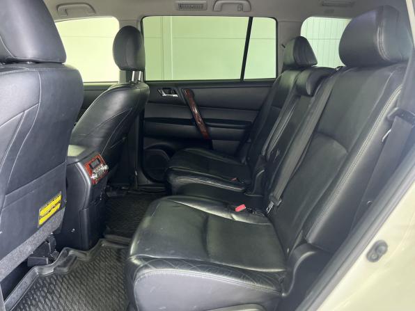 Toyota Highlander II (XU40) Рестайлинг с пробегом 2013 года, цена 2 150 000 рублей, 168005 км, внедорожник, Автокод Объявления