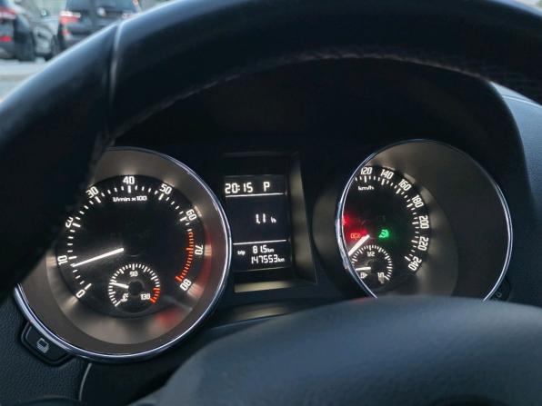 Skoda Yeti I Рестайлинг с пробегом 2014 года, цена 1 239 000 рублей, 147551 км, внедорожник, Автокод Объявления