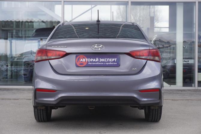 Hyundai Solaris II с пробегом 2017 года, цена 1 299 000 рублей, 86393 км, седан, Автокод Объявления